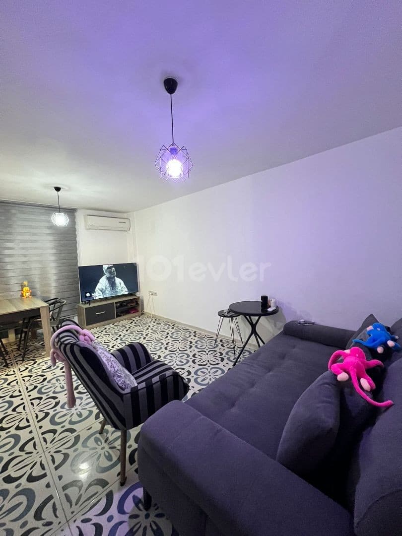 Girne Merkez'de Kaçırılmayacak Konumda Full Eşyalı 2+1 Kiralık — fotoğraf 1/16