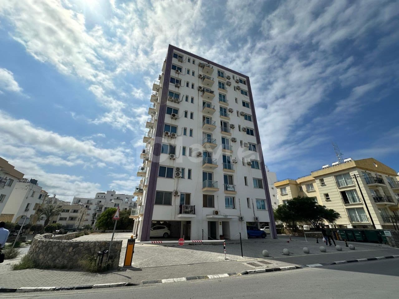 GİRNE KASGAR’DA SATILIK 2+1 DAİRE – YÜKSEK KİRA GETİRİSİ — fotoğraf 1/7