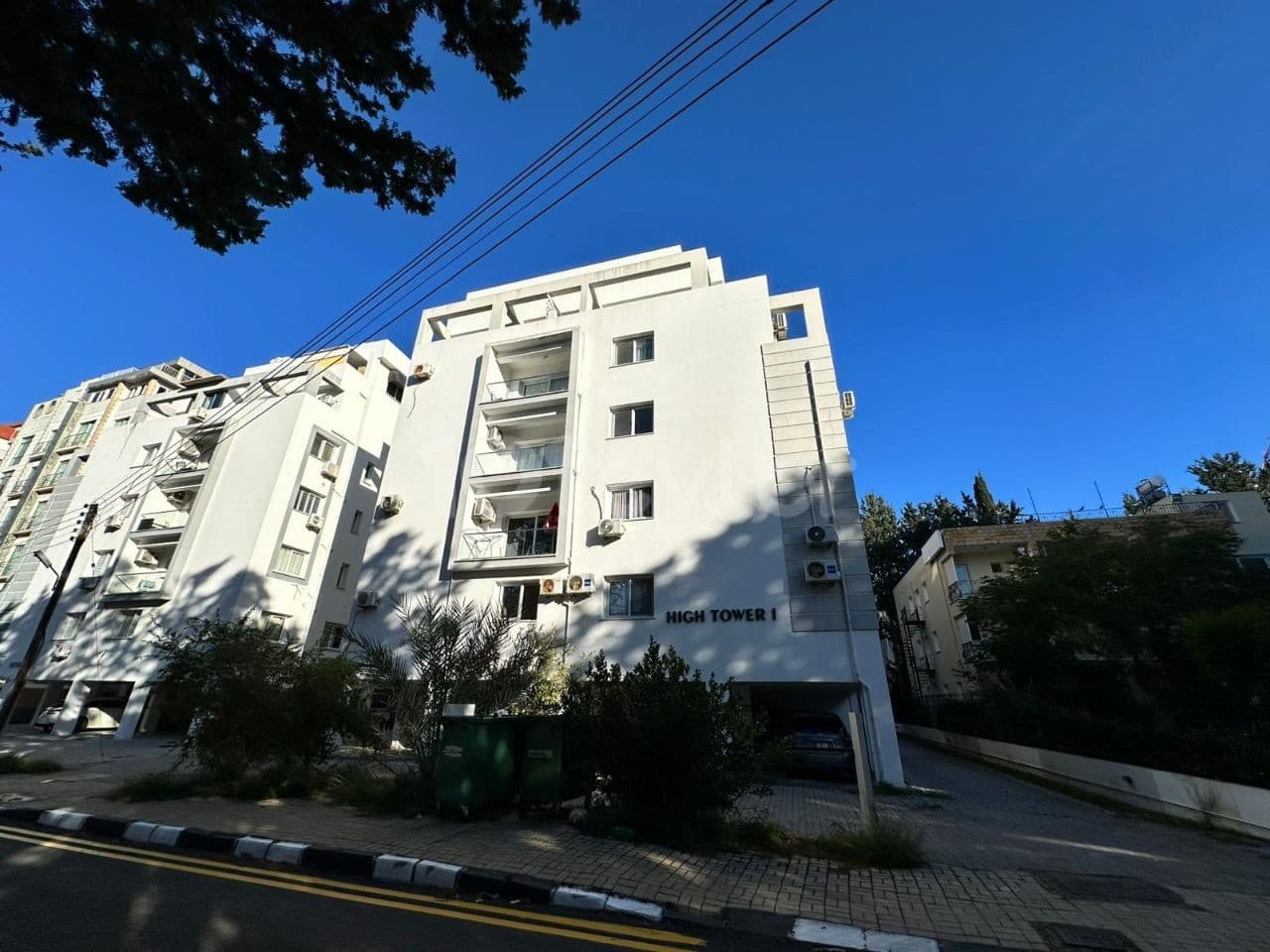 Kiralık Penthouse – Girne Merkez | 2+1 | Full Eşyalı | Geniş Balkon — fotoğraf 1/9