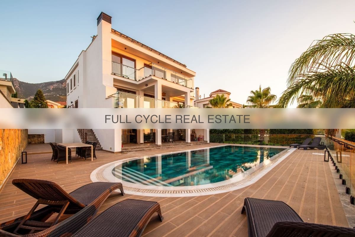 Вилла 4+2 в Беллапаис Гирне на продажу с видом на море и горы — Fotoğraf 1/34