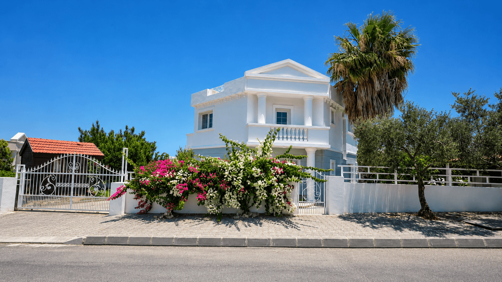 Çatalköy’de Özel Havuzlu, Deniz ve Dağ Manzaralı 3+1 Kiralık Villa — Çatalköy, Girne